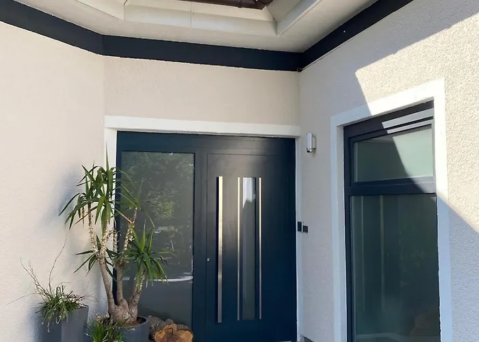 Villa-vogelsgesang Lichtdurchflutet&ruhig Apartment *